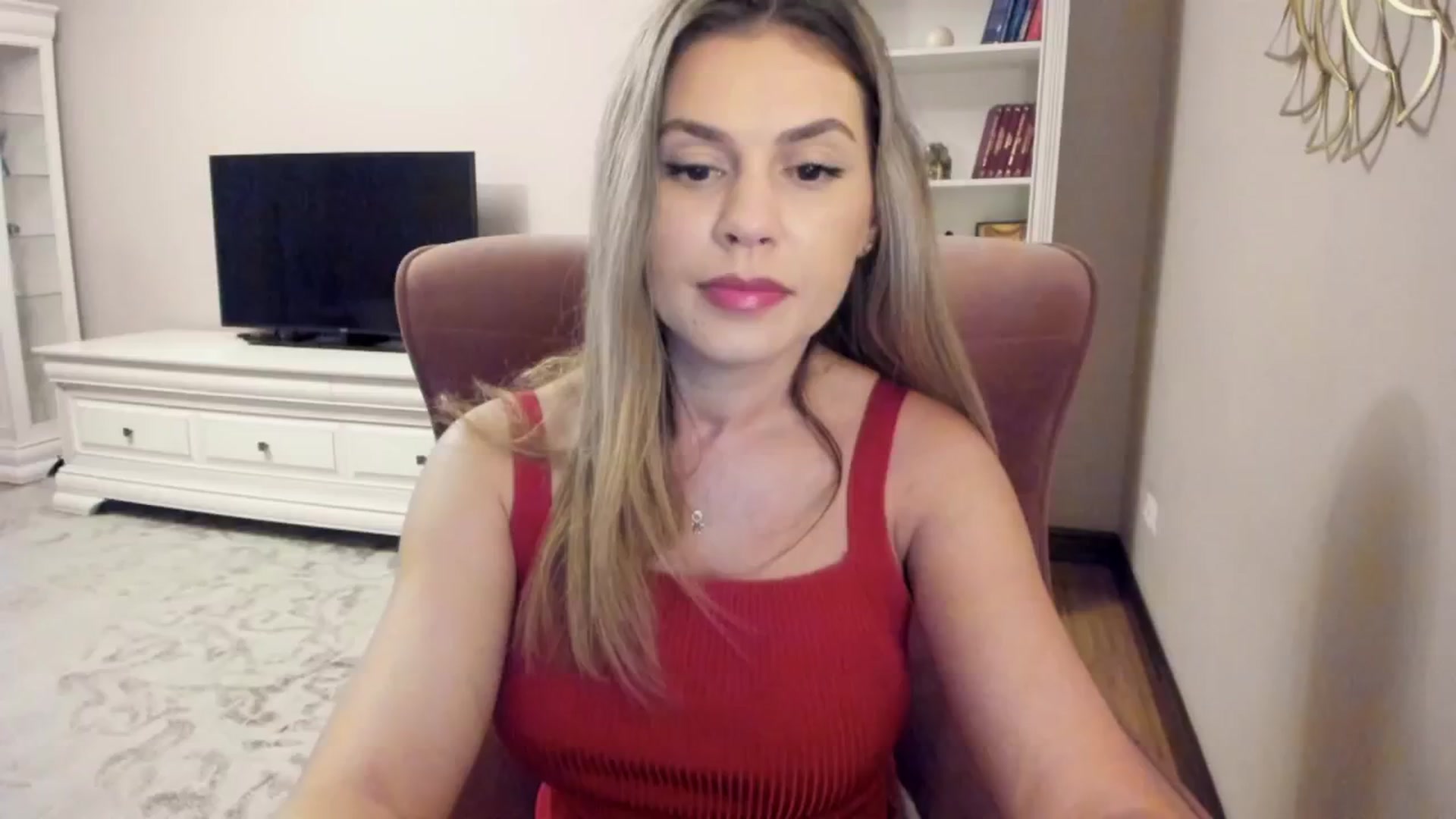 Gallery image thumbnail from Zamioculcas's myfreecams stream on, 08/17/2024, 21:47 image 4 of 20
