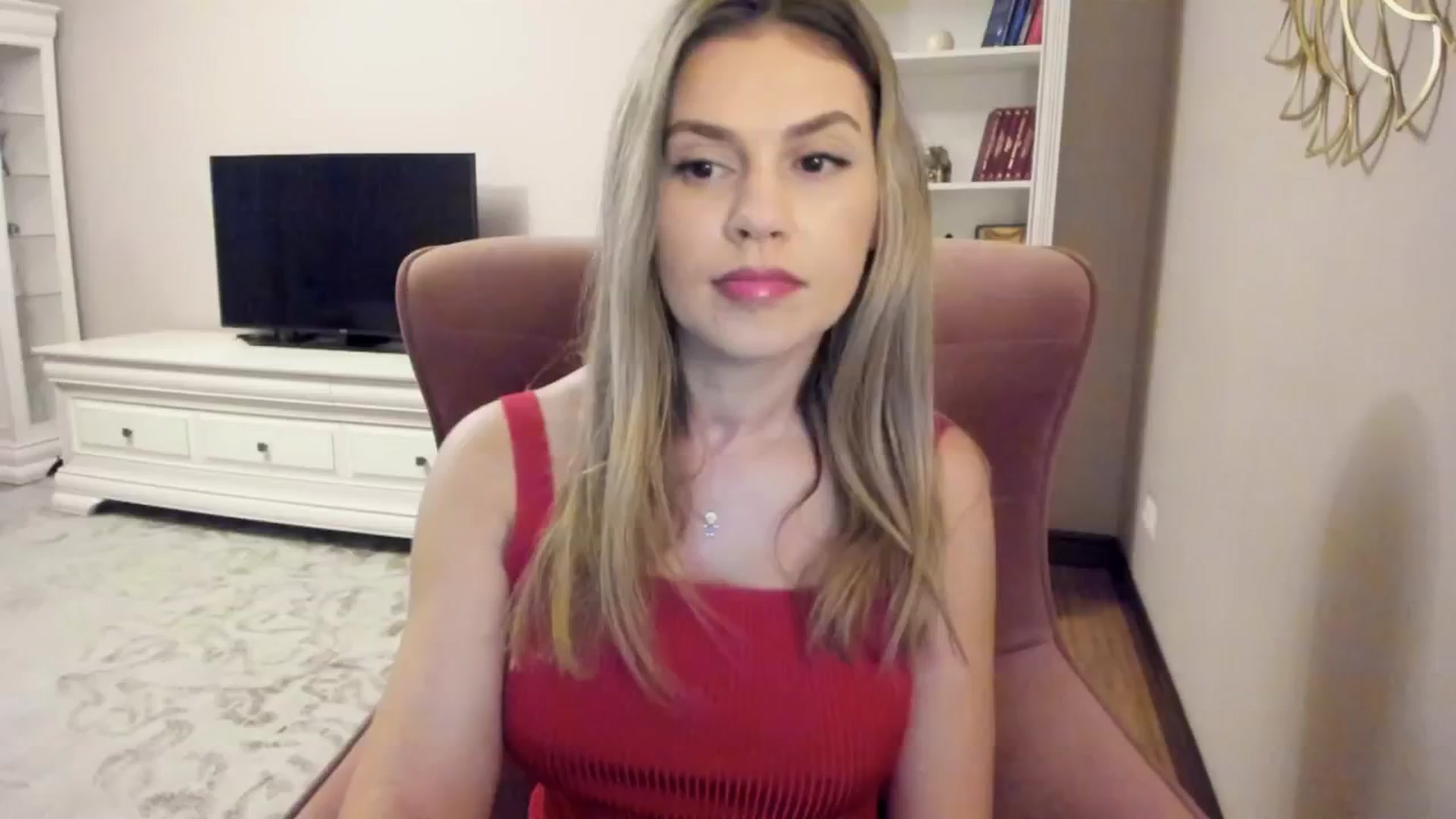 Gallery image thumbnail from Zamioculcas's myfreecams stream on, 08/17/2024, 21:47 image 5 of 20
