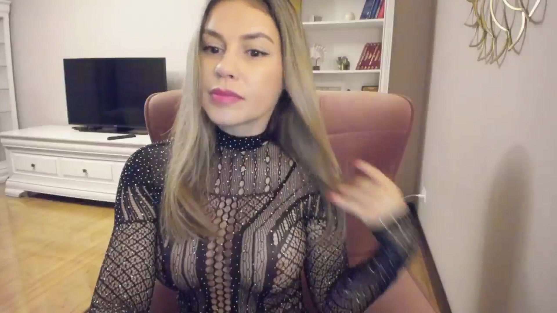 Gallery image thumbnail from Zamioculcas's myfreecams stream on, 09/05/2024, 02:43 image 16 of 20