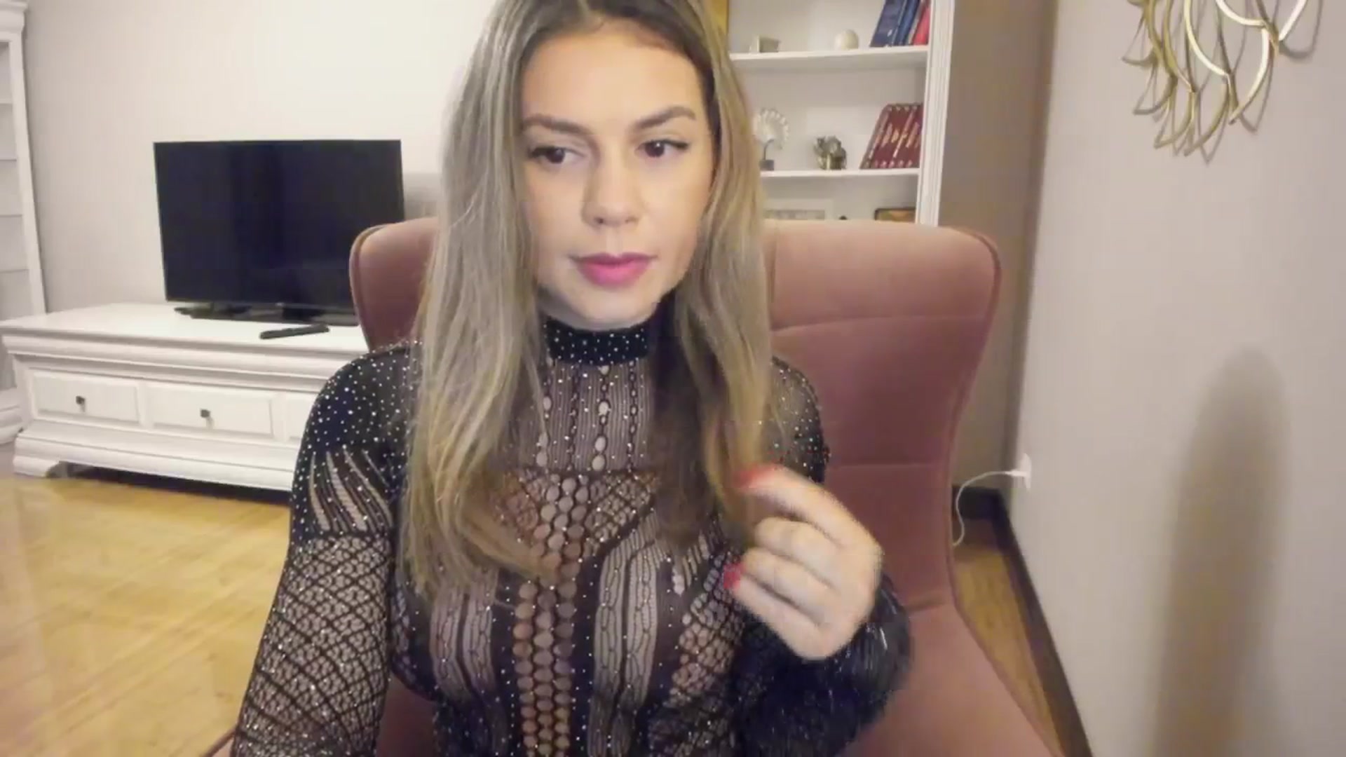 Gallery image thumbnail from Zamioculcas's myfreecams stream on, 09/05/2024, 02:43 image 15 of 20