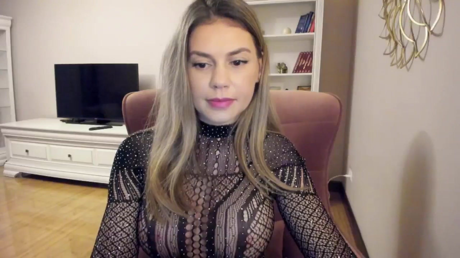 Gallery image thumbnail from Zamioculcas's myfreecams stream on, 09/05/2024, 02:43 image 12 of 20
