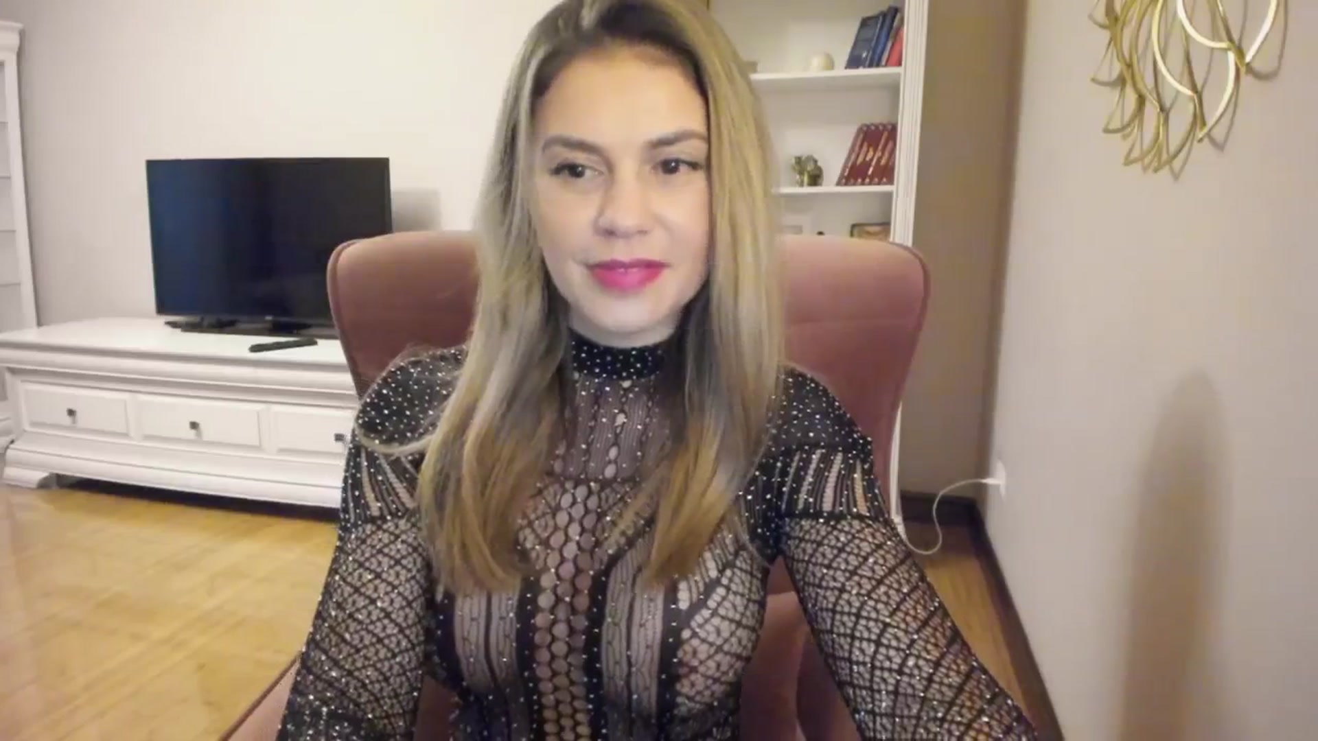 Gallery image thumbnail from Zamioculcas's myfreecams stream on, 09/05/2024, 04:34 image 12 of 20