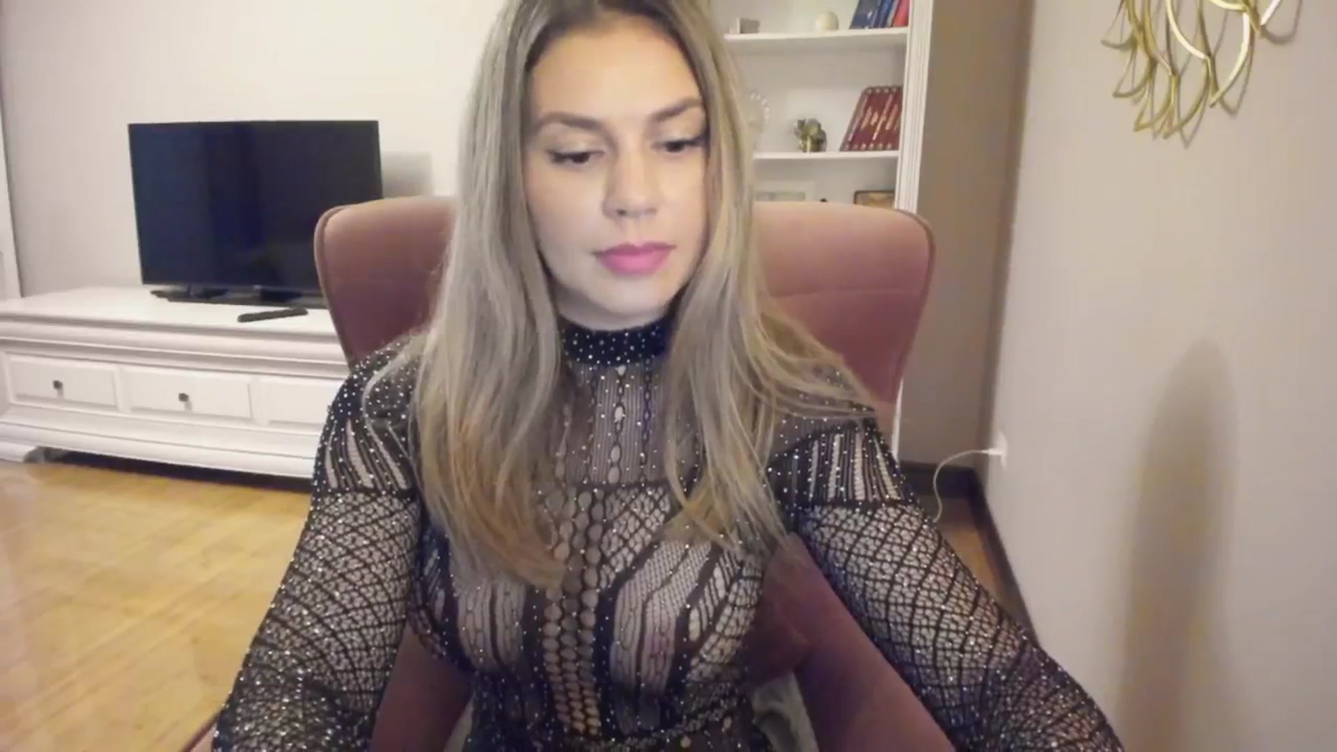 Gallery image thumbnail from Zamioculcas's myfreecams stream on, 09/05/2024, 04:34 image 9 of 20