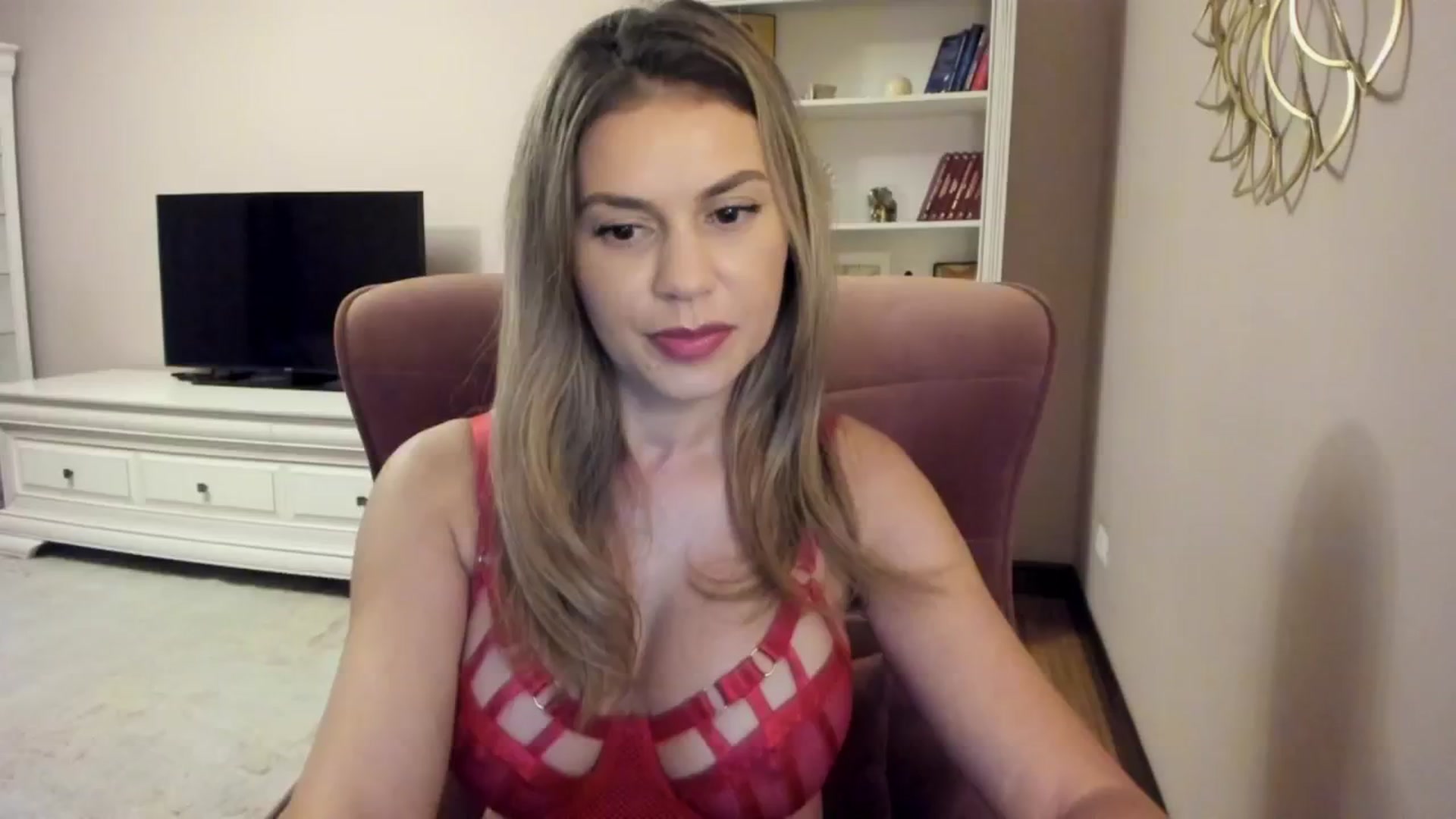 Gallery image thumbnail from Zamioculcas's myfreecams stream on, 09/06/2024, 04:48 image 3 of 20