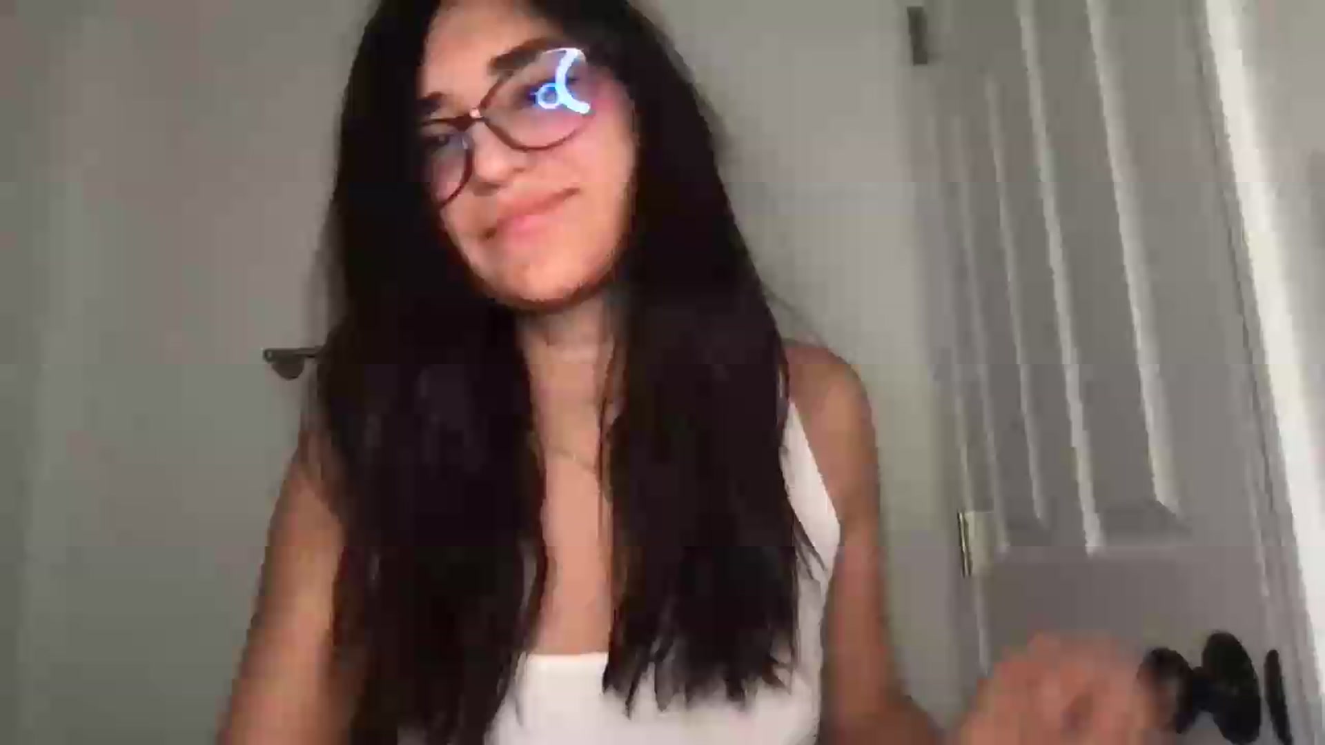 Gallery image thumbnail from ZaraBabes's myfreecams stream on, 07/13/2026, 04:07 image 9 of 20