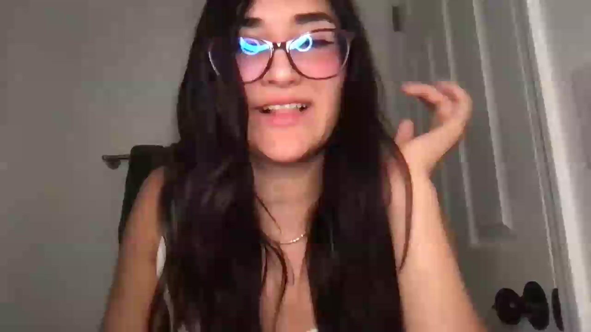 Gallery image thumbnail from ZaraBabes's myfreecams stream on, 07/13/2026, 04:07 image 1 of 20