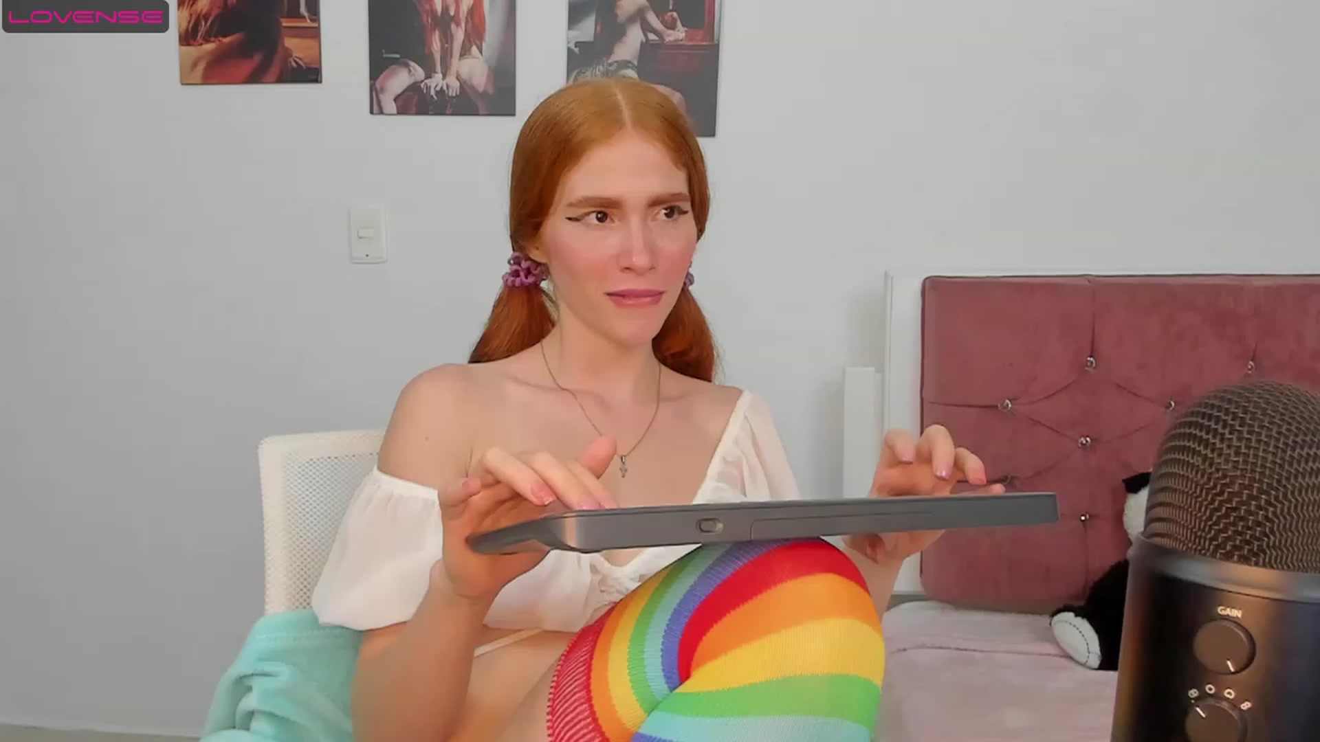 Gallery image thumbnail from Zathanna's myfreecams stream on, 08/11/2023, 02:01 image 12 of 20
