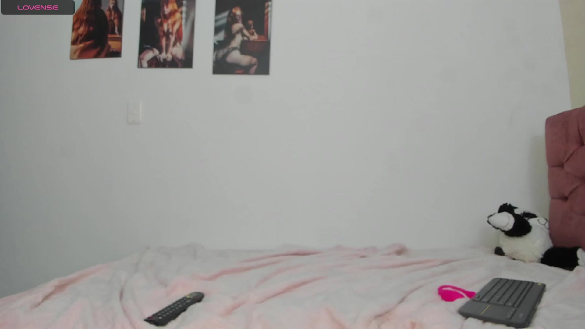 Gallery image thumbnail from Zathanna's myfreecams stream on, 08/25/2023, 04:10 image 3 of 20