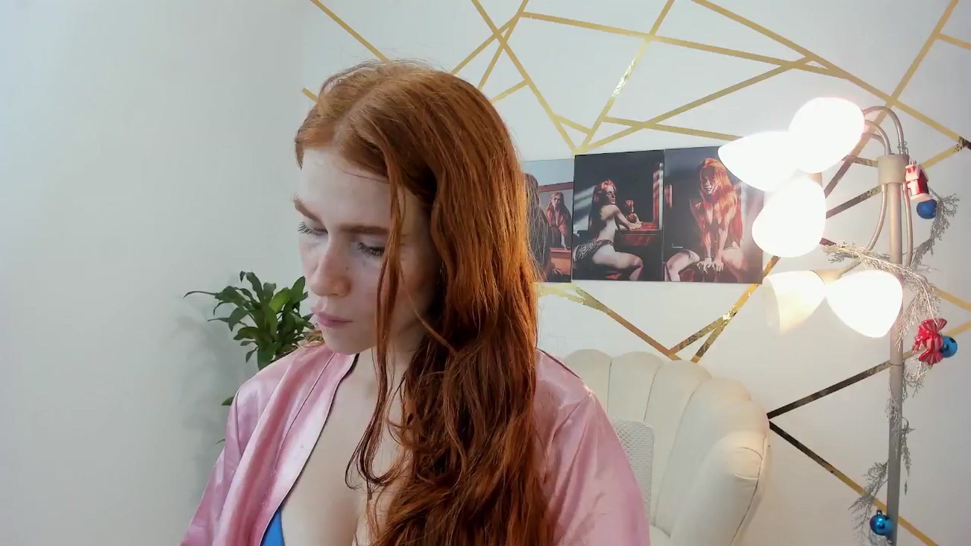 Gallery image thumbnail from Zathanna's myfreecams stream on, 12/18/2024, 03:25 image 8 of 20