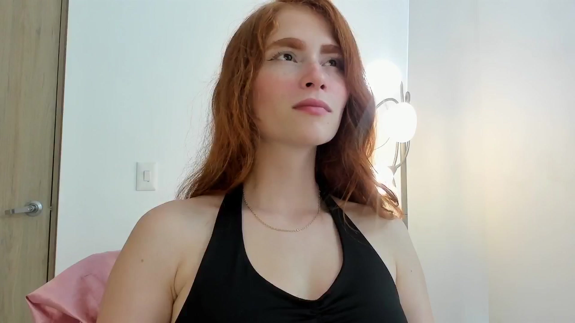 Gallery image thumbnail from Zathanna's myfreecams stream on, 04/18/2025, 20:24 image 3 of 20