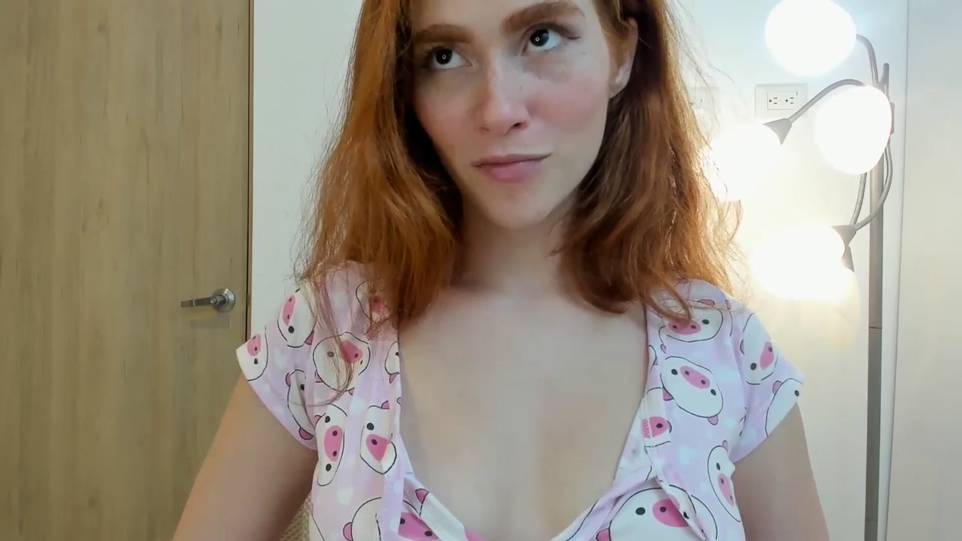 Gallery image thumbnail from Zathanna's myfreecams stream on, 04/20/2025, 23:06 image 3 of 20