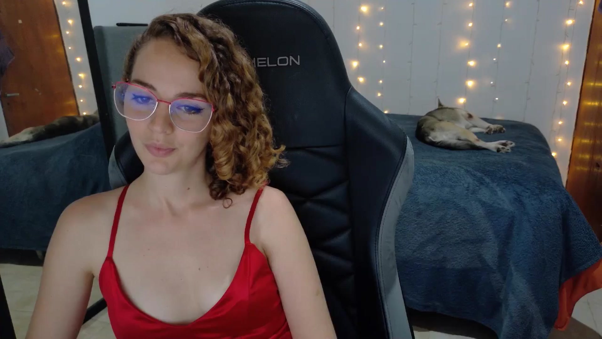 Gallery image thumbnail from Zefyra1's myfreecams stream on, 12/24/2025, 16:25 image 4 of 20