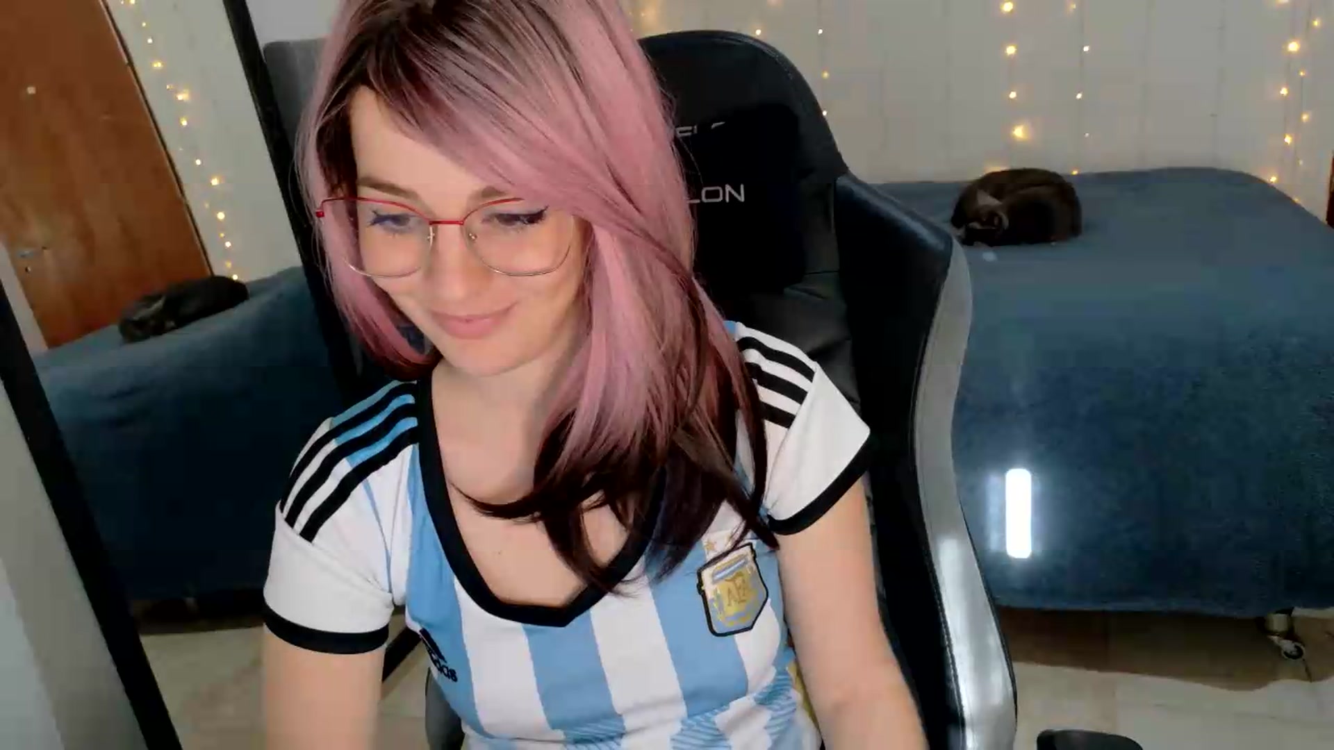 Gallery image thumbnail from Zefyra1's myfreecams stream on, 07/07/2026, 18:47 image 7 of 20