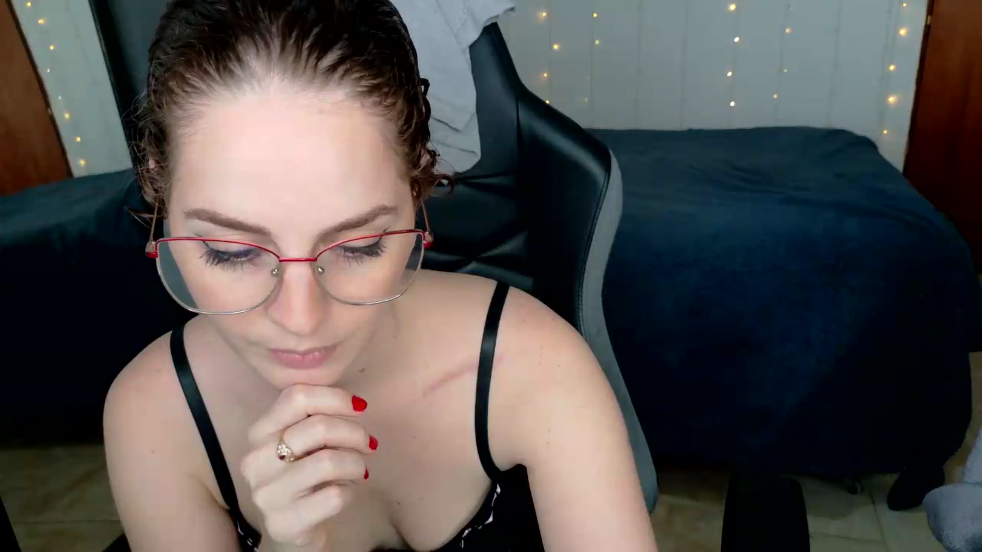 Gallery image thumbnail from Zefyra1's myfreecams stream on, 07/23/2026, 15:28 image 11 of 20