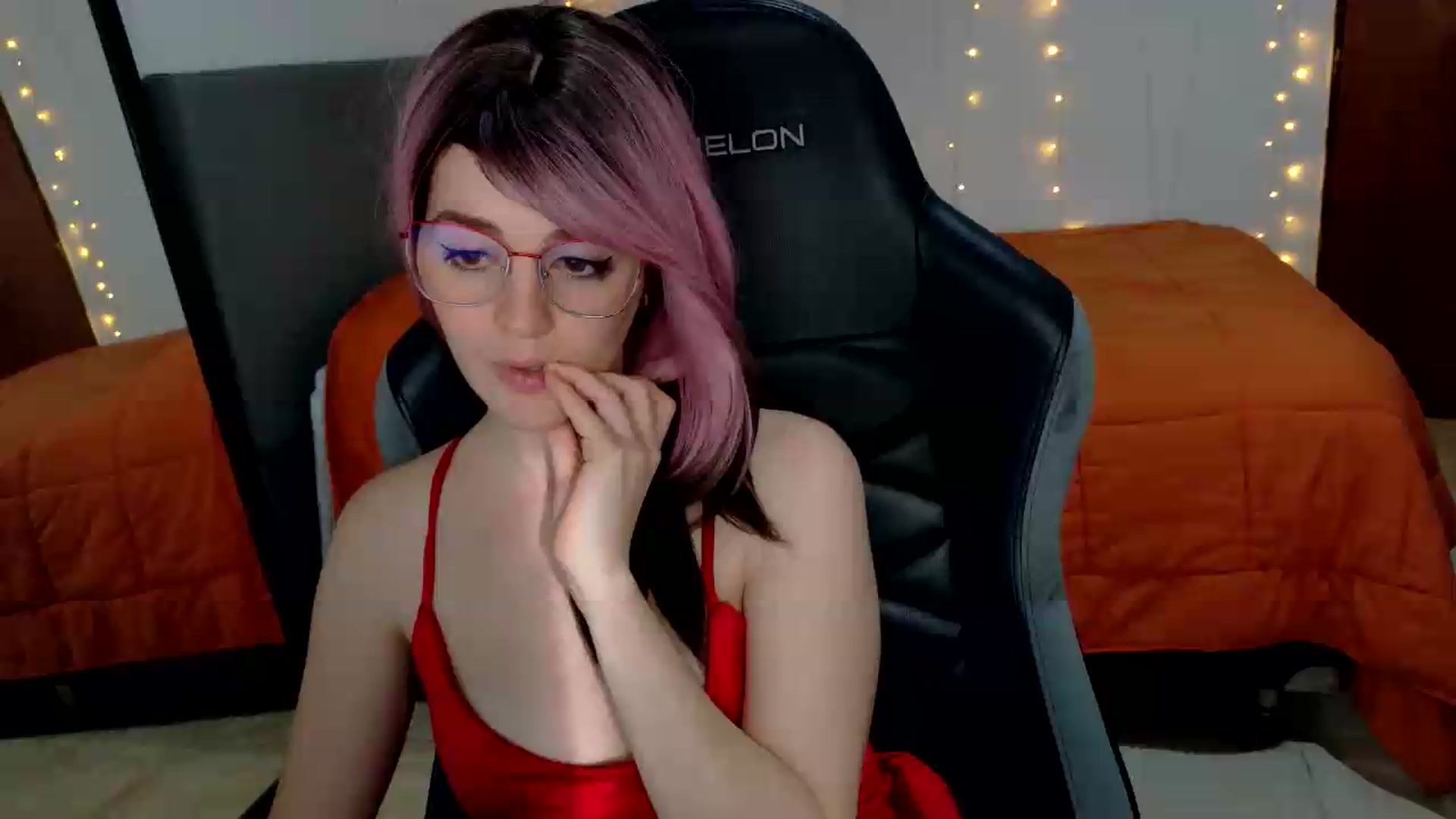 Gallery image thumbnail from Zefyra1's myfreecams stream on, 08/24/2026, 20:33 image 13 of 20