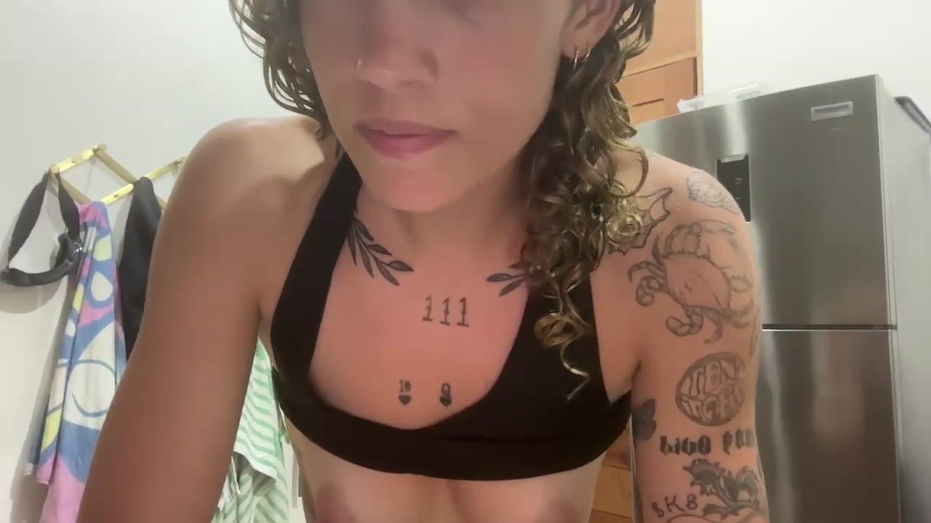 Gallery image thumbnail from Zellaxobella's myfreecams stream on, 01/16/2025, 02:02 image 16 of 20