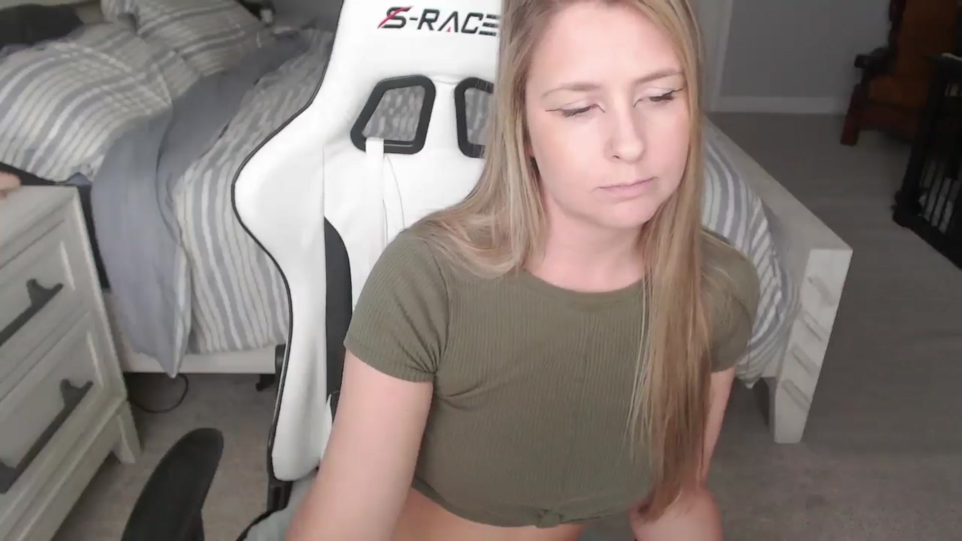 Gallery image thumbnail from ZenZoey's myfreecams stream on, 02/13/2025, 17:46 image 4 of 20