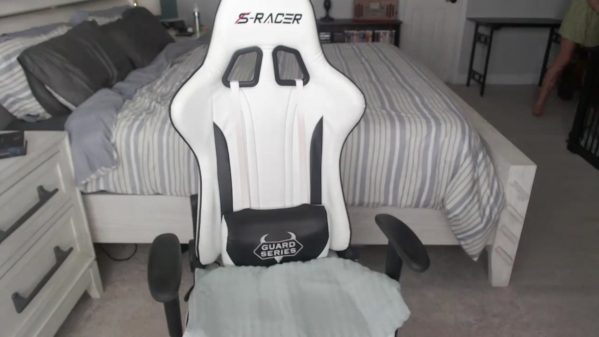 Gallery image thumbnail from ZenZoey's myfreecams stream on, 03/04/2025, 16:10 image 6 of 20