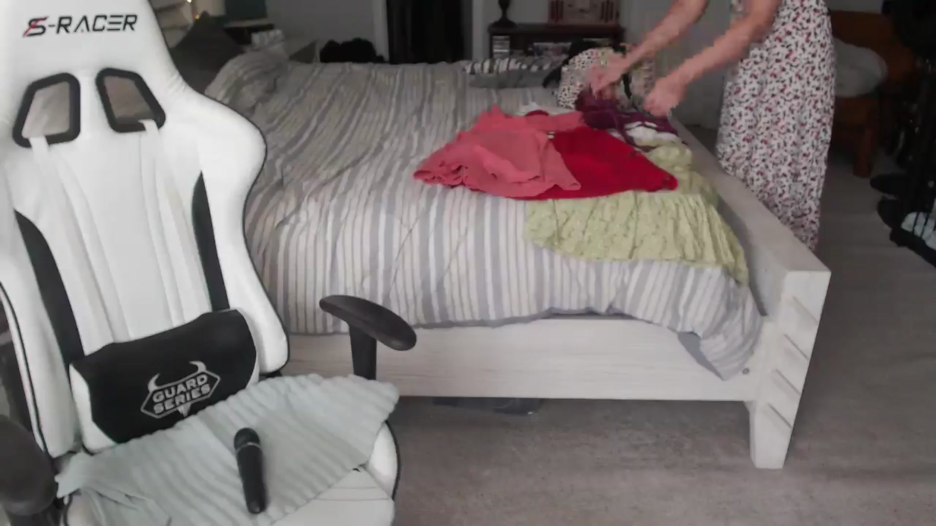 Gallery image thumbnail from ZenZoey's myfreecams stream on, 03/31/2025, 17:07 image 20 of 20