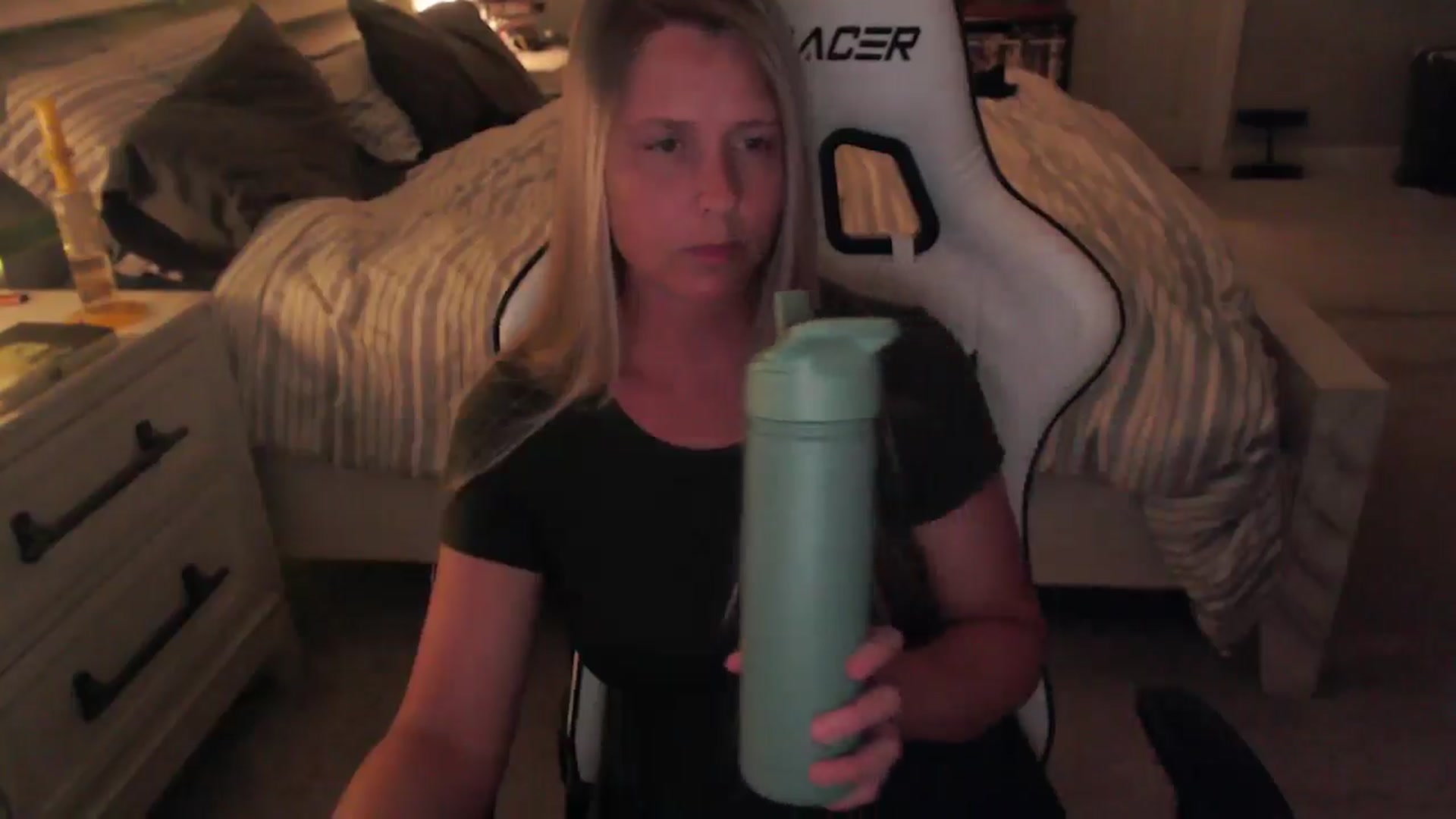 Gallery image thumbnail from ZenZoey's myfreecams stream on, 04/23/2025, 03:23 image 3 of 20