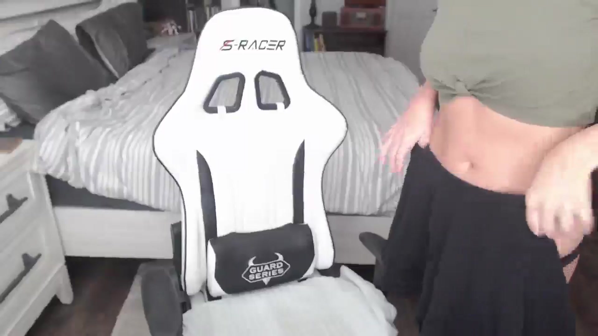 Gallery image thumbnail from ZenZoey's myfreecams stream on, 06/12/2025, 15:56 image 13 of 20