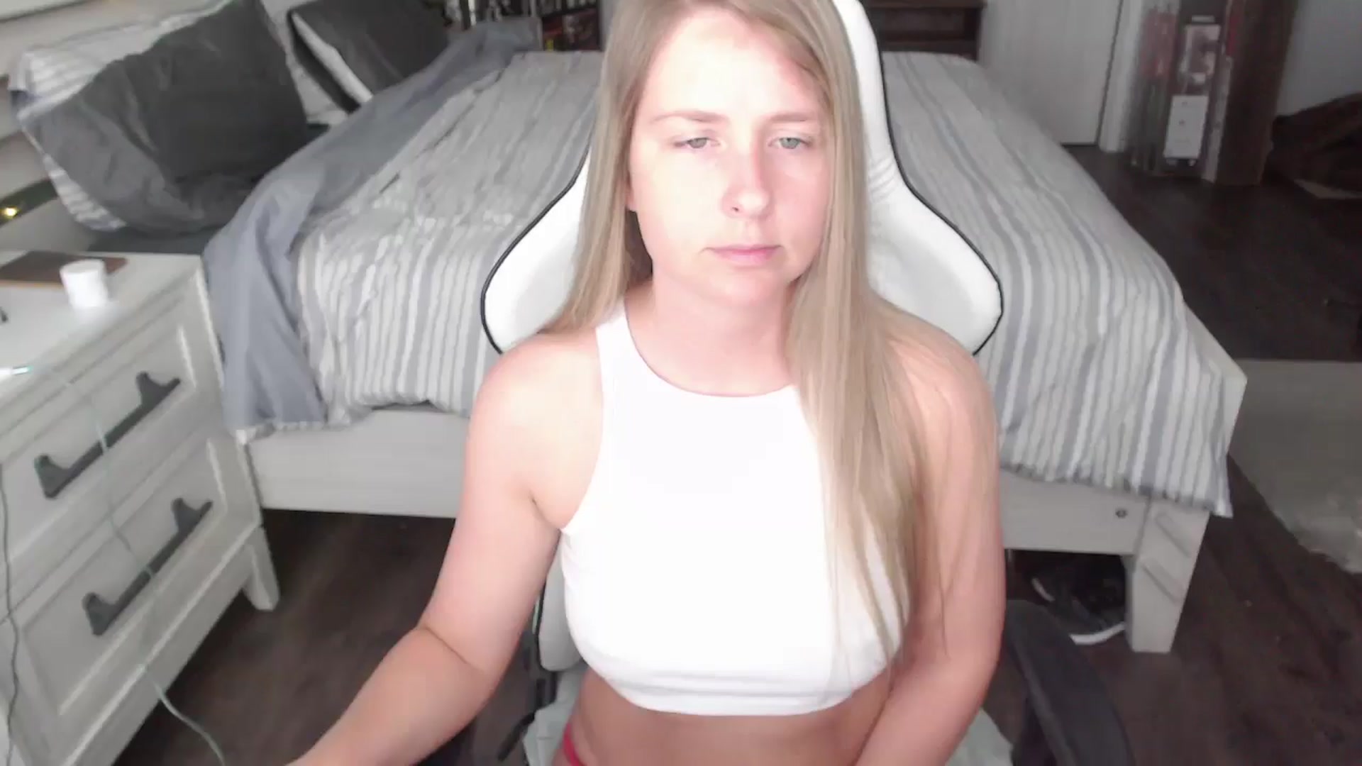 Gallery image thumbnail from ZenZoey's myfreecams stream on, 06/17/2025, 16:09 image 19 of 20