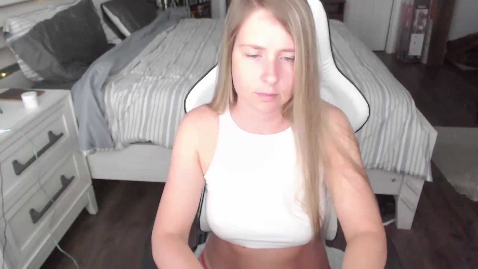 Gallery image thumbnail from ZenZoey's myfreecams stream on, 06/17/2025, 16:09 image 13 of 20