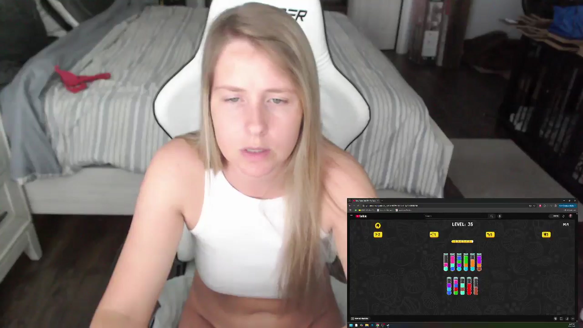Gallery image thumbnail from ZenZoey's myfreecams stream on, 06/17/2025, 18:13 image 13 of 20