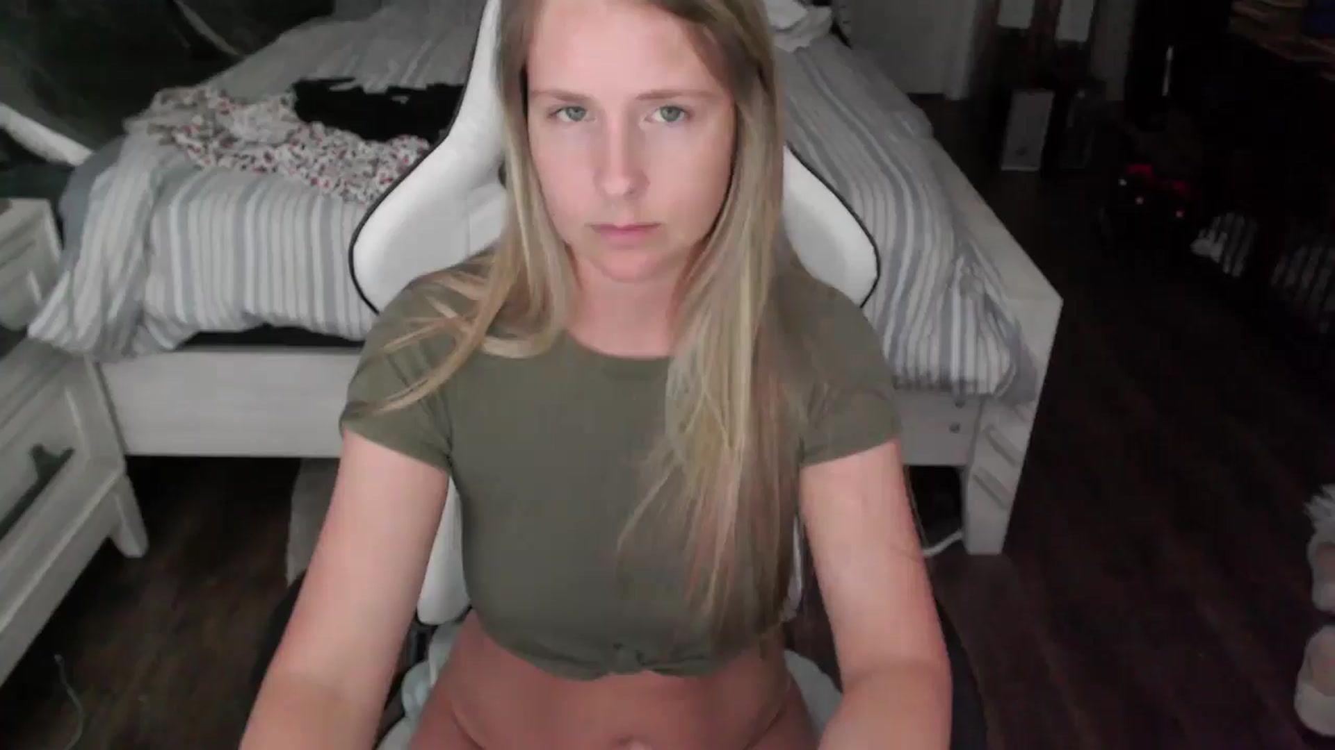 Gallery image thumbnail from ZenZoey's myfreecams stream on, 06/23/2025, 19:51 image 20 of 20