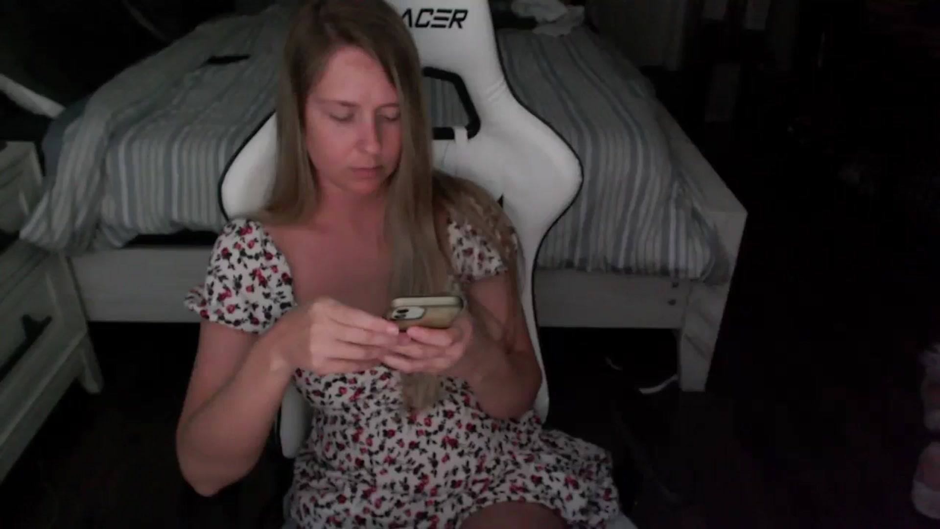 Gallery image thumbnail from ZenZoey's myfreecams stream on, 06/23/2025, 20:15 image 10 of 20