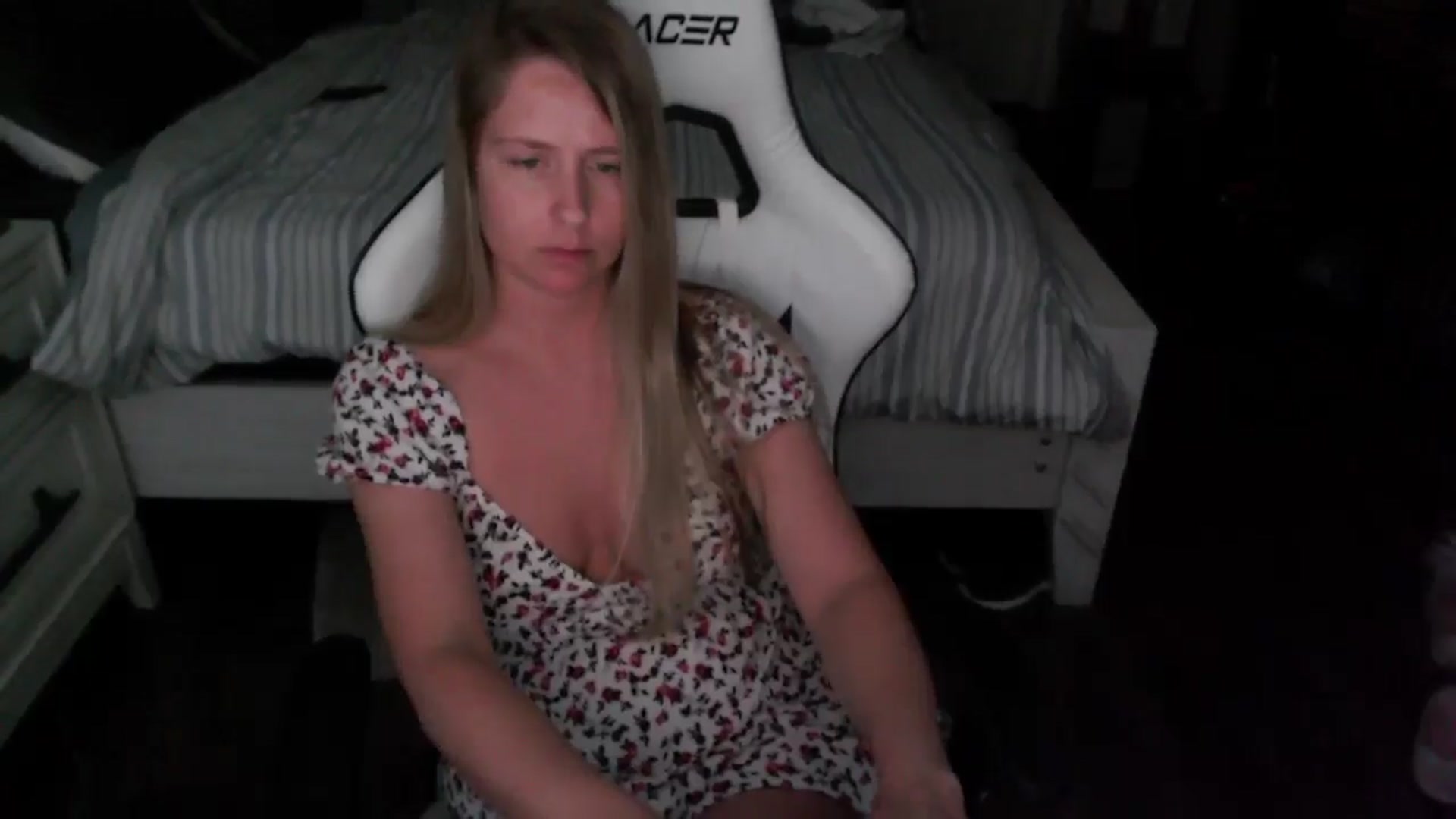 Gallery image thumbnail from ZenZoey's myfreecams stream on, 06/23/2025, 20:15 image 17 of 20