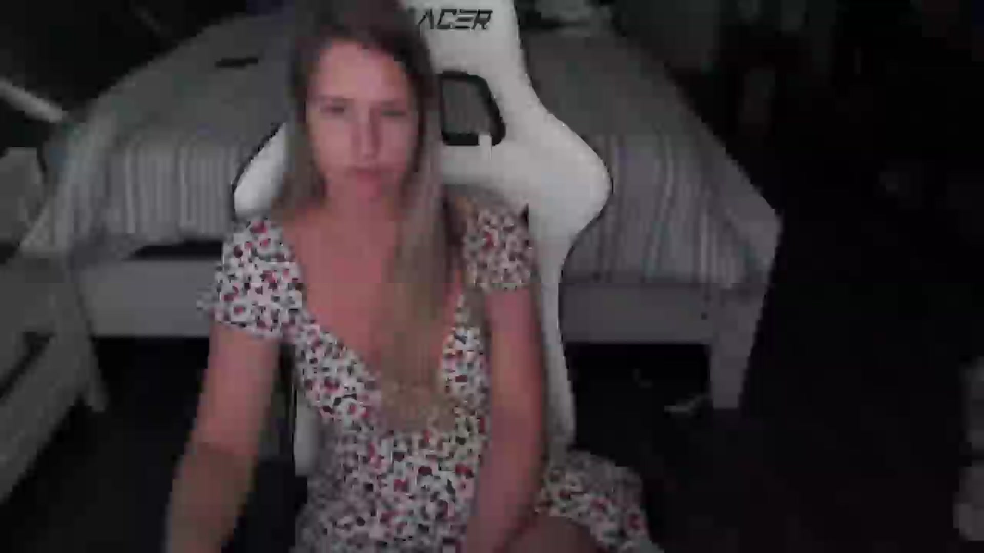 Gallery image thumbnail from ZenZoey's myfreecams stream on, 06/23/2025, 20:29 image 9 of 20