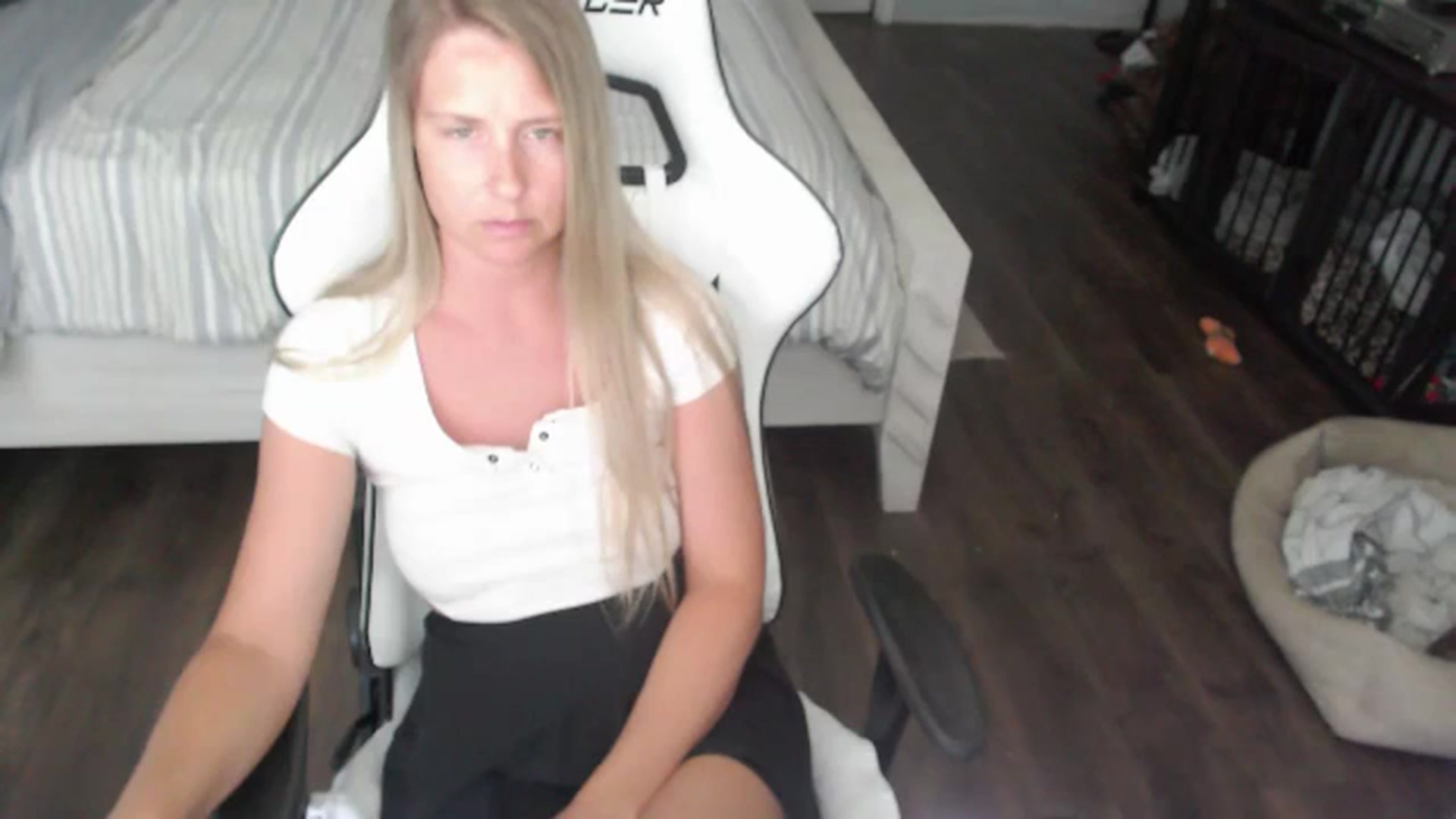 Gallery image thumbnail from ZenZoey's myfreecams stream on, 07/11/2025, 18:14 image 17 of 20