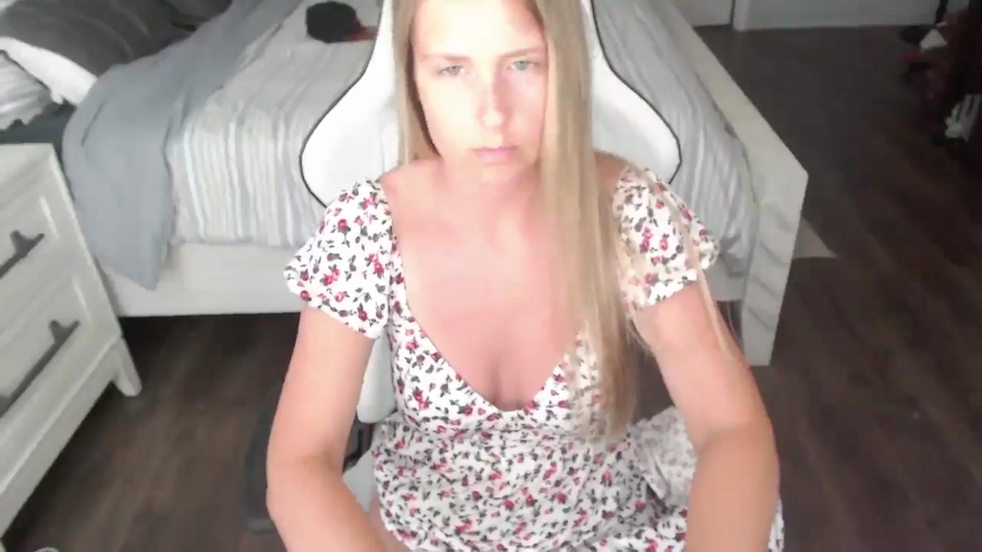 Gallery image thumbnail from ZenZoey's myfreecams stream on, 07/11/2025, 19:49 image 4 of 20