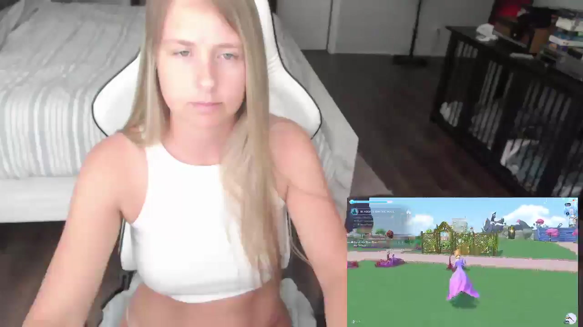 Gallery image thumbnail from ZenZoey's myfreecams stream on, 07/23/2025, 17:20 image 13 of 20