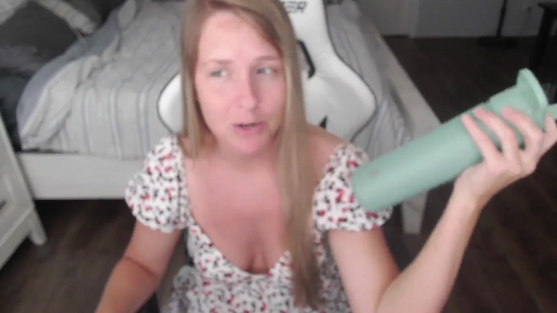 Gallery image thumbnail from ZenZoey's myfreecams stream on, 07/23/2025, 19:30 image 20 of 20