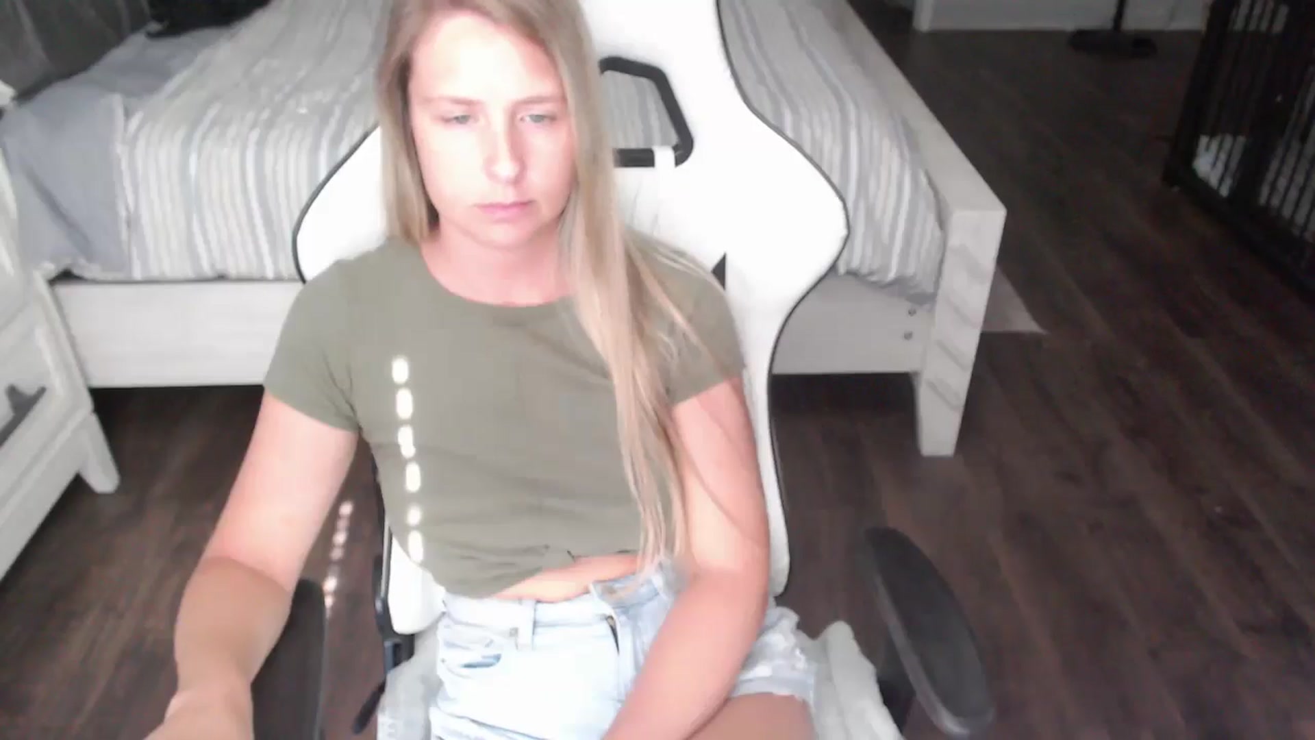 Gallery image thumbnail from ZenZoey's myfreecams stream on, 07/30/2025, 21:04 image 20 of 20