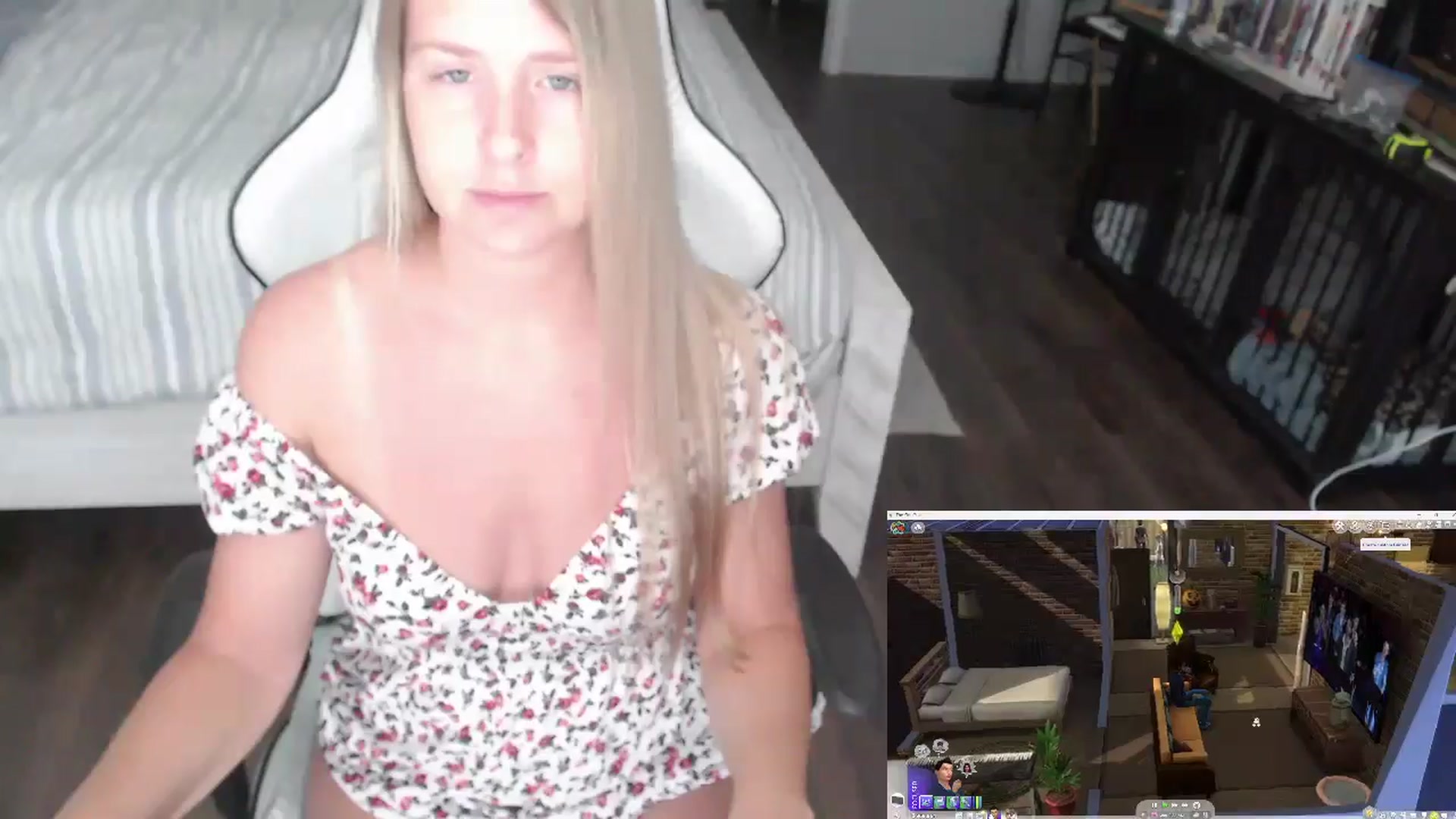 Gallery image thumbnail from ZenZoey's myfreecams stream on, 08/12/2025, 16:46 image 9 of 20