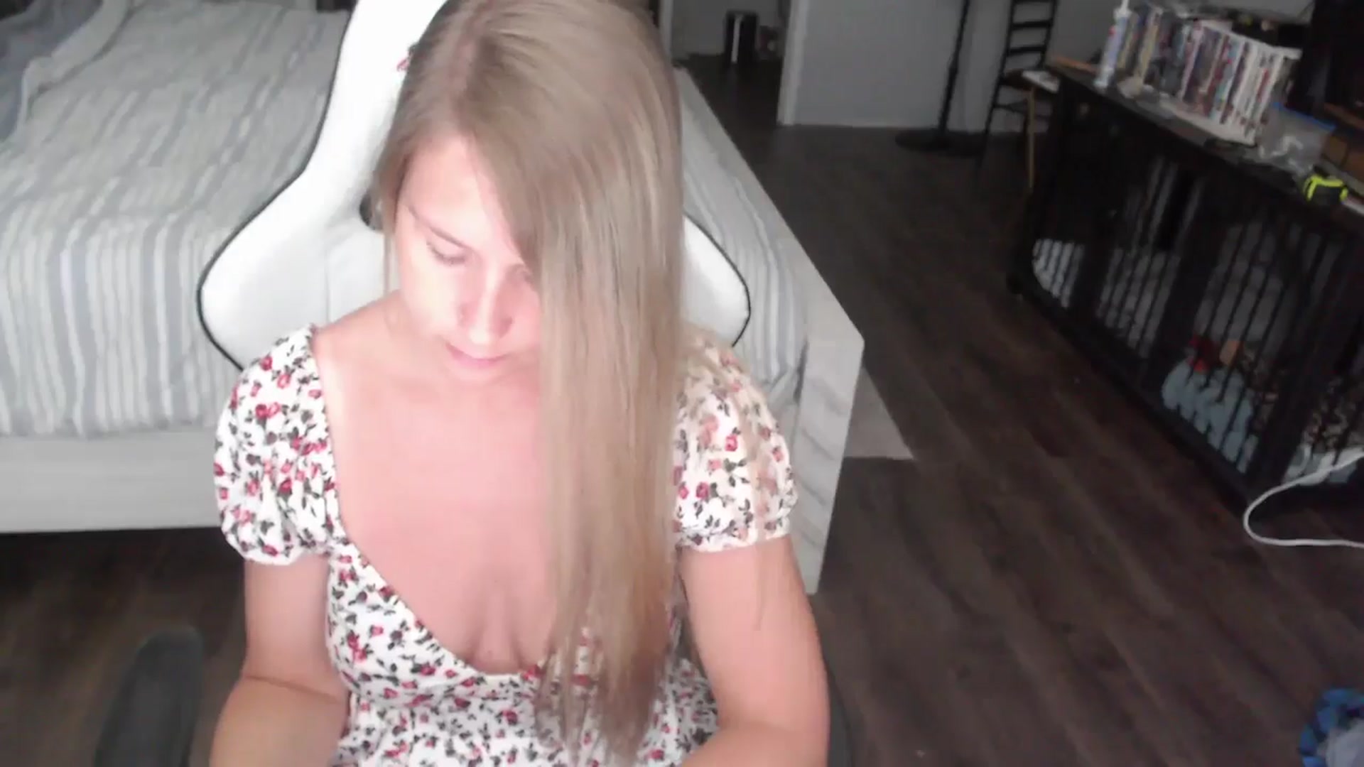 Gallery image thumbnail from ZenZoey's myfreecams stream on, 08/12/2025, 17:47 image 4 of 20