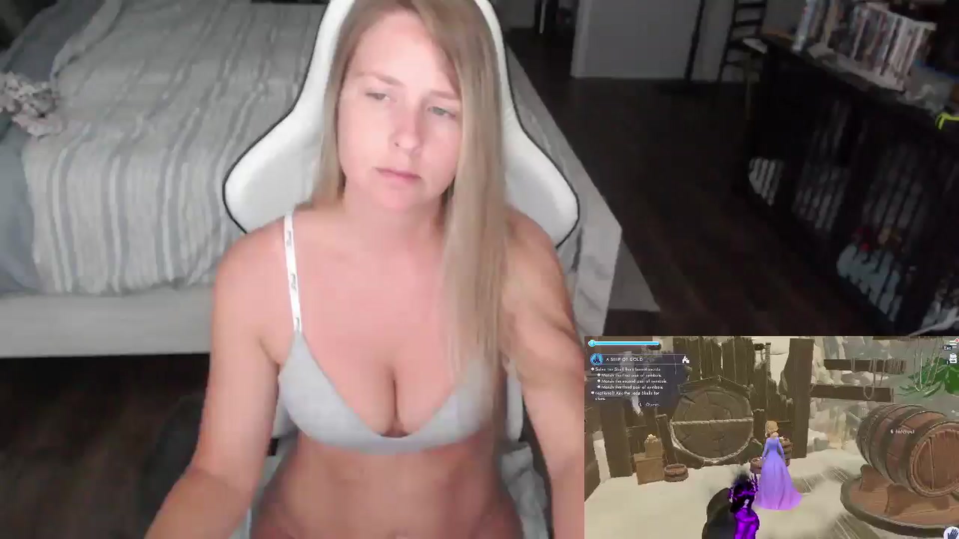 Gallery image thumbnail from ZenZoey's myfreecams stream on, 08/12/2025, 18:14 image 19 of 20