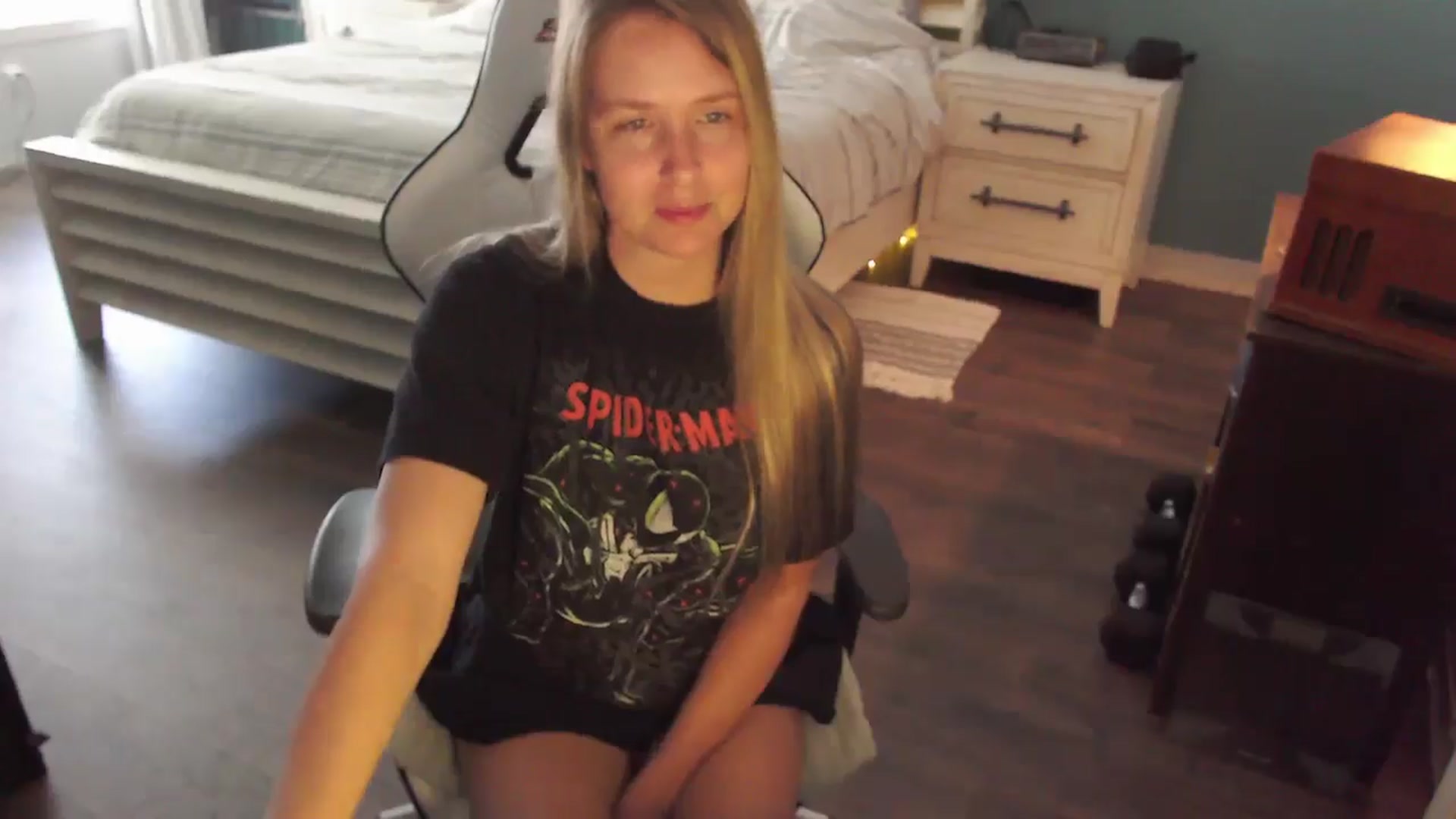 Gallery image thumbnail from ZenZoey's myfreecams stream on, 09/23/2025, 16:45 image 7 of 20