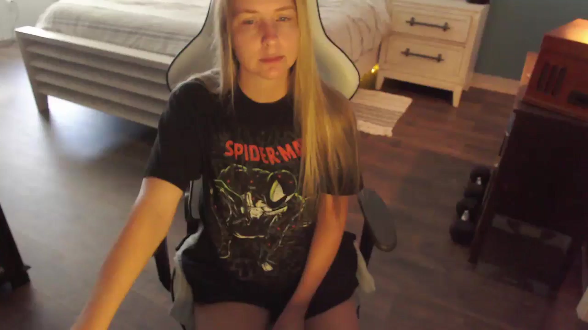 Gallery image thumbnail from ZenZoey's myfreecams stream on, 09/23/2025, 16:45 image 11 of 20