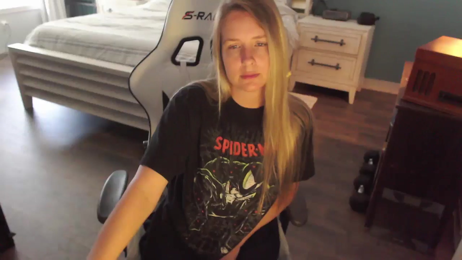 Gallery image thumbnail from ZenZoey's myfreecams stream on, 09/23/2025, 16:45 image 9 of 20