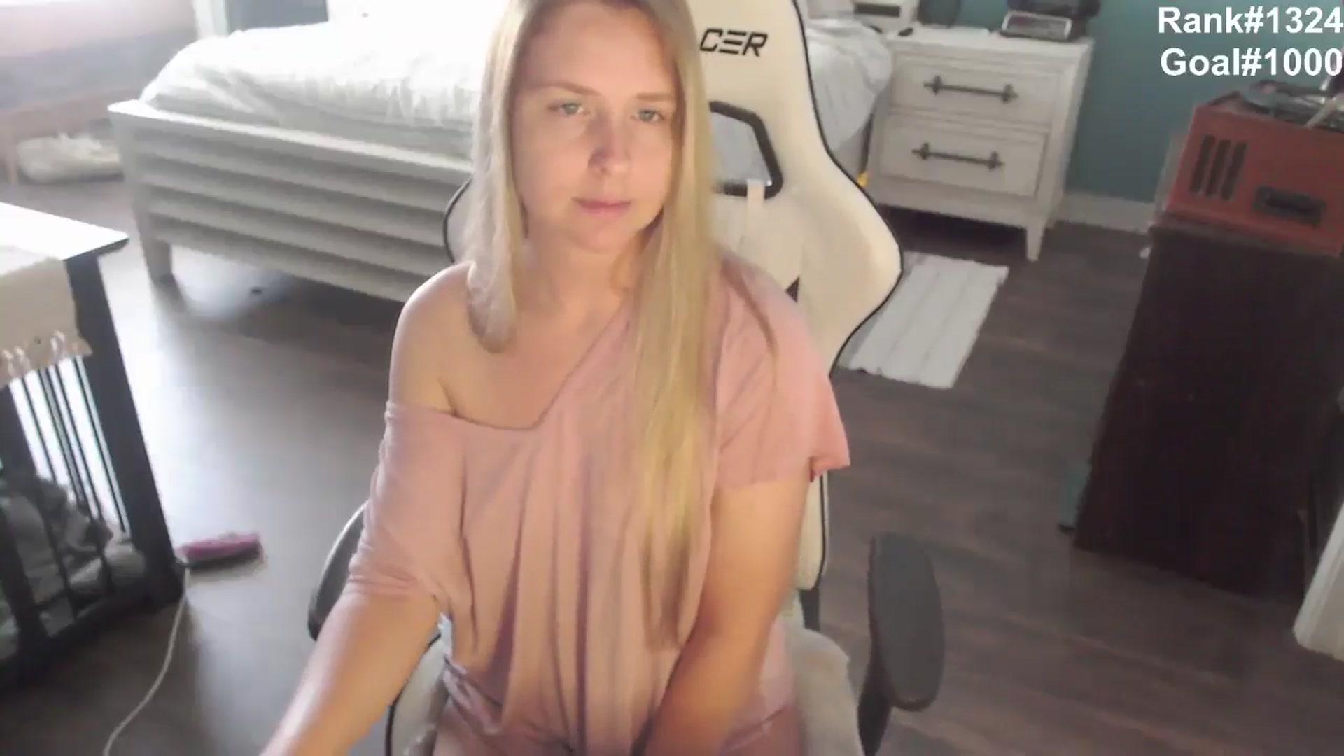 Gallery image thumbnail from ZenZoey's myfreecams stream on, 10/02/2025, 15:44 image 15 of 20