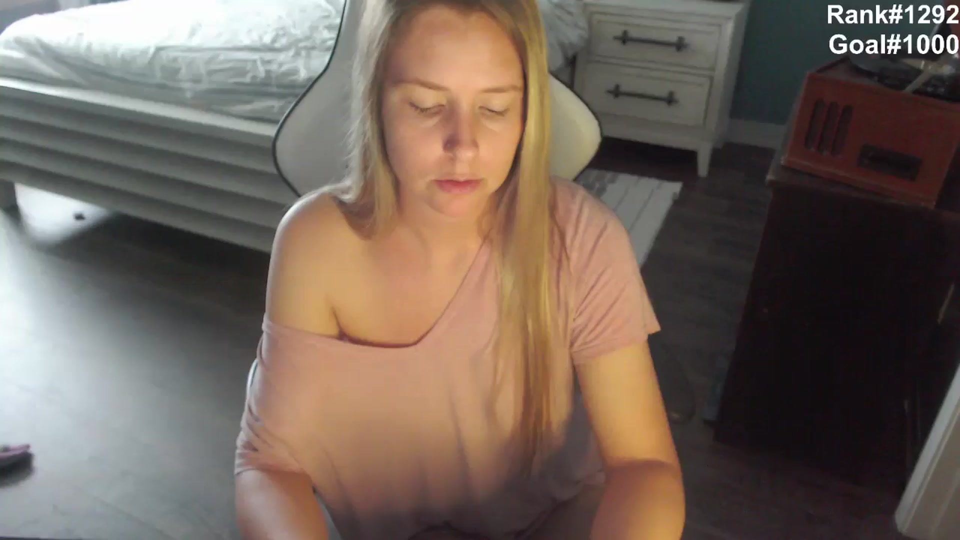 Gallery image thumbnail from ZenZoey's myfreecams stream on, 10/02/2025, 17:29 image 19 of 20