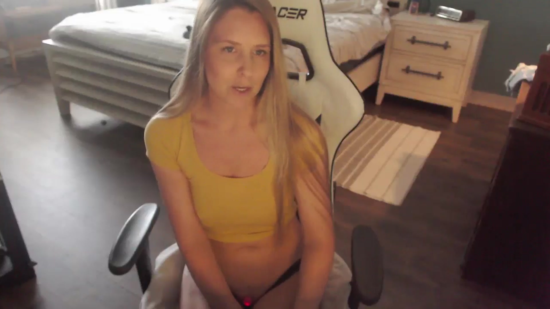 Gallery image thumbnail from ZenZoey's myfreecams stream on, 10/09/2025, 18:11 image 8 of 20