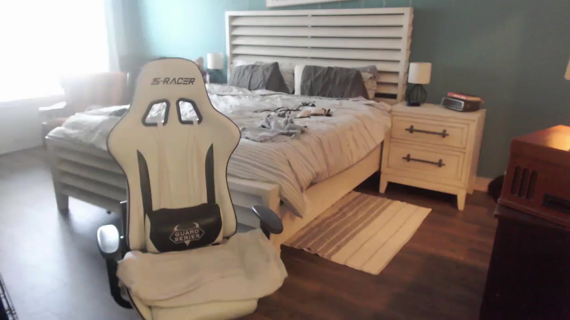 Gallery image thumbnail from ZenZoey's myfreecams stream on, 10/16/2025, 17:15 image 20 of 20