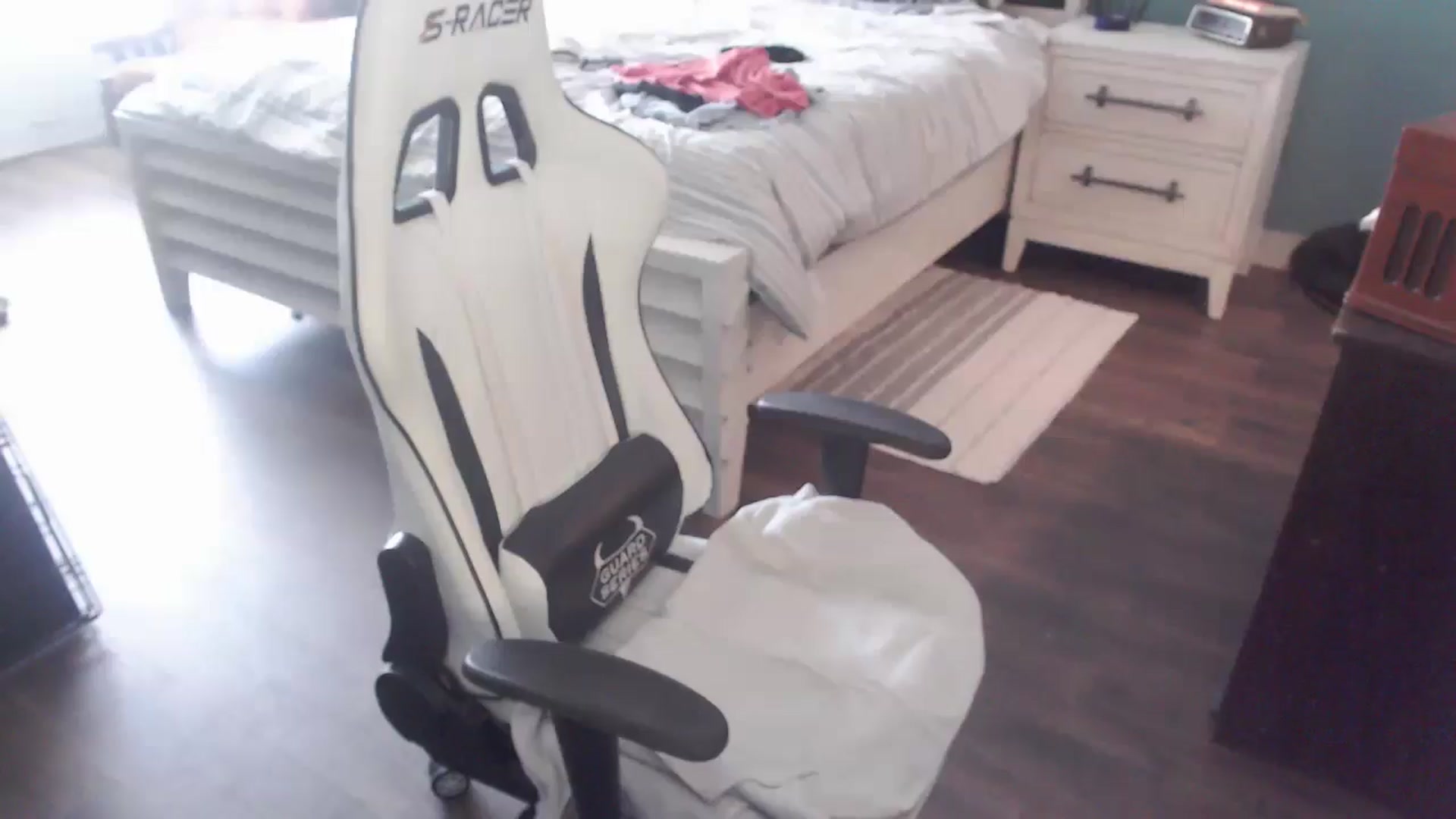Gallery image thumbnail from ZenZoey's myfreecams stream on, 10/16/2025, 19:16 image 18 of 20