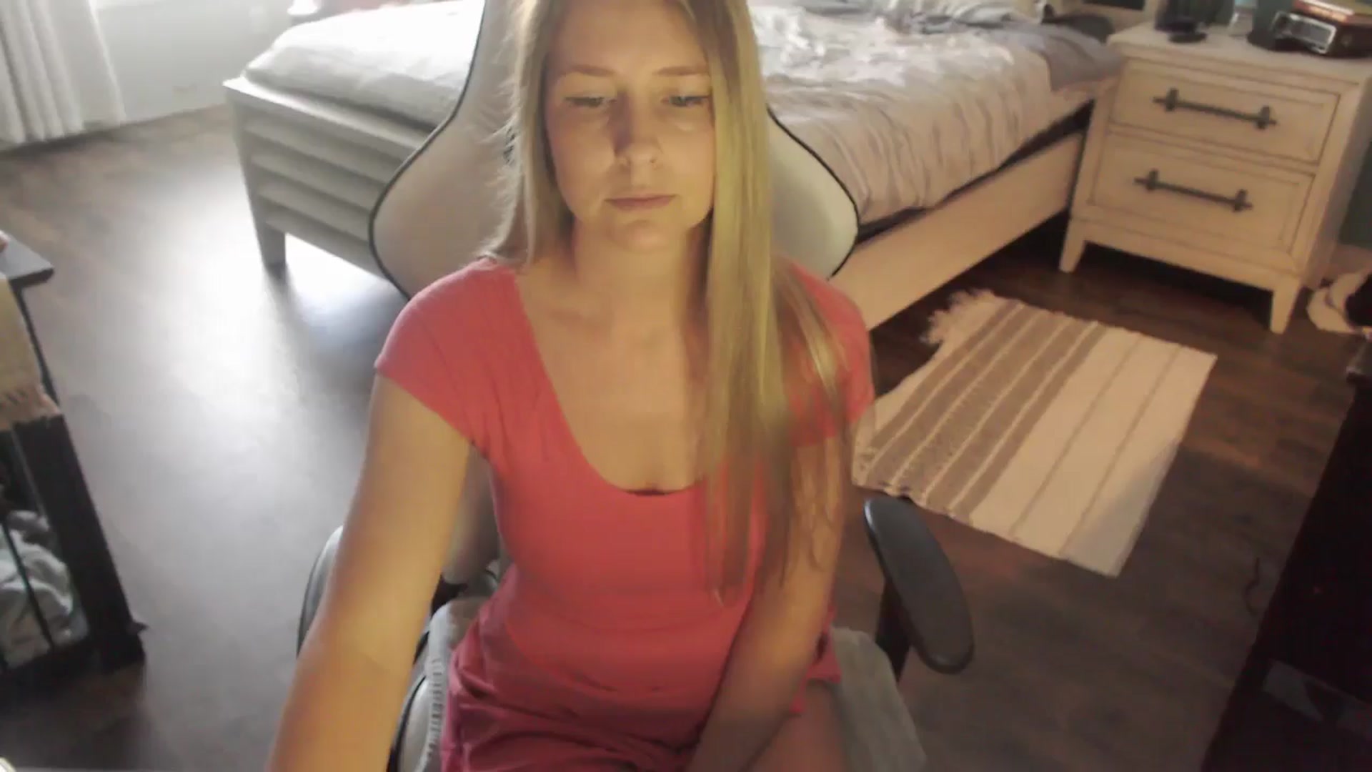 Gallery image thumbnail from ZenZoey's myfreecams stream on, 11/04/2025, 18:38 image 18 of 20