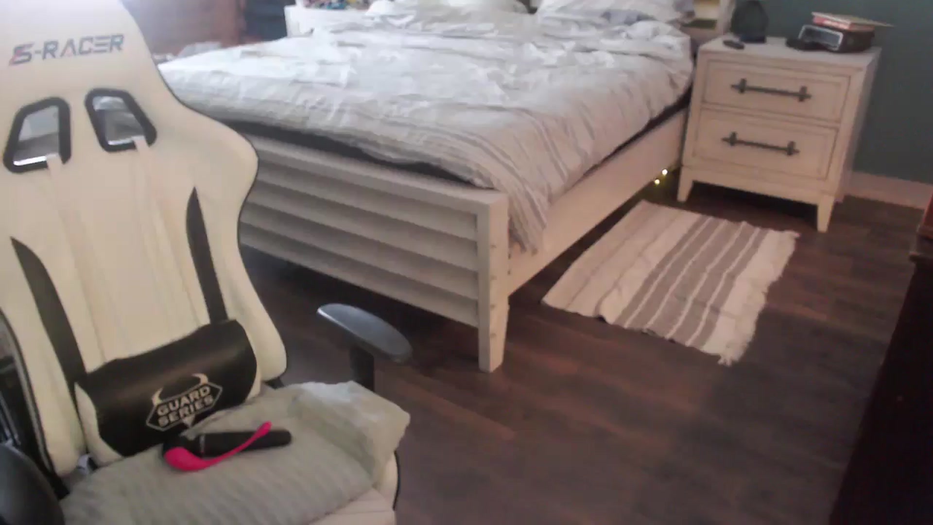 Gallery image thumbnail from ZenZoey's myfreecams stream on, 11/05/2025, 17:18 image 1 of 20